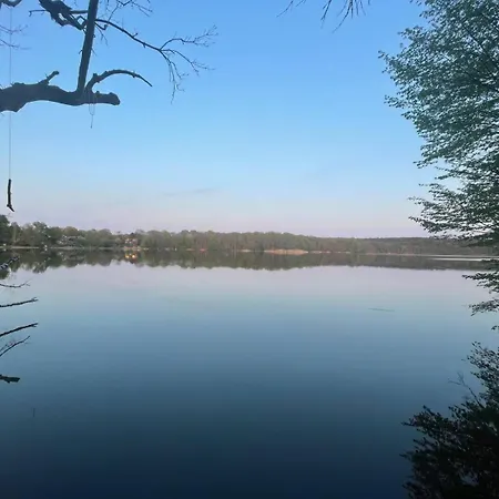 Historisches Retro Loft 70m2 Mit Garten & Seenaehe Апартаменты *