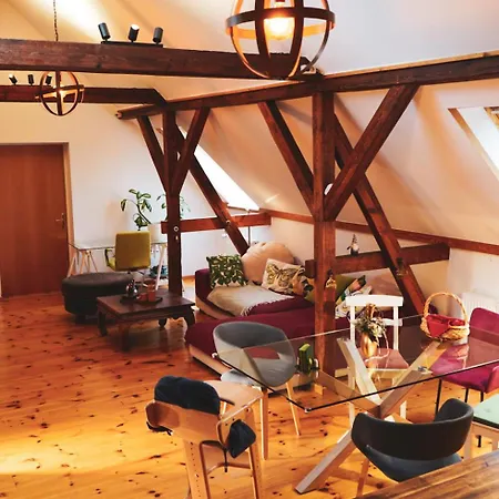Historisches Retro Loft 70m2 Mit Garten & Seenaehe Apartment Schwielowsee