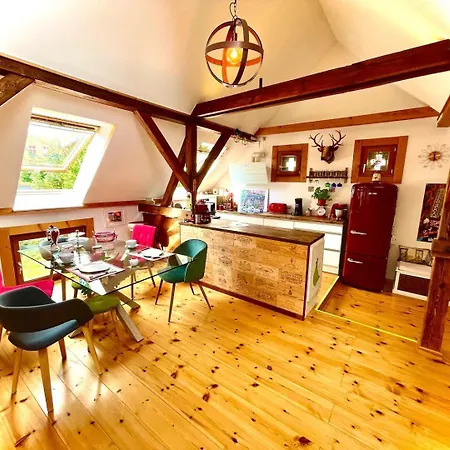 Historisches Retro Loft 70m2 Mit Garten & Seenaehe * Schwielowsee
