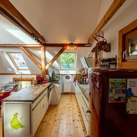 Historisches Retro Loft 70m2 Mit Garten & Seenaehe Apartment *