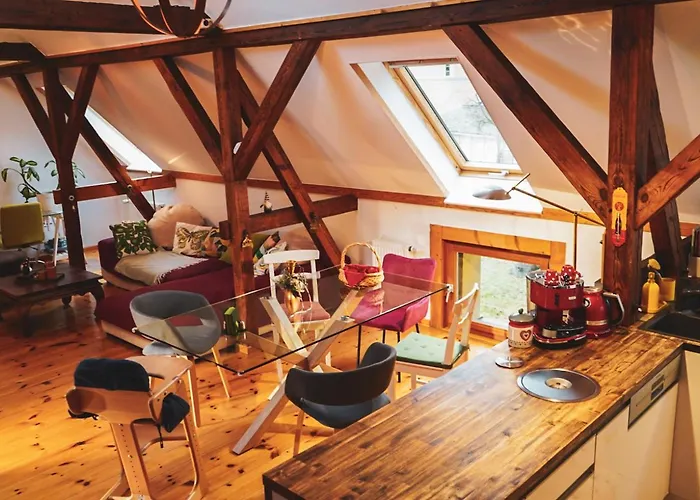 Historisches Retro Loft 70m2 Mit Garten & Seenaehe *