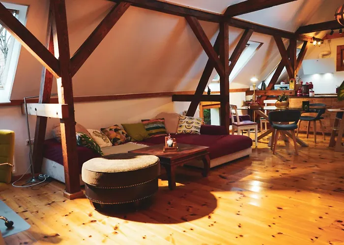 Historisches Retro Loft 70m2 Mit Garten & Seenaehe Daire Schwielowsee