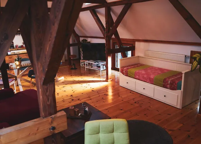 Daire Historisches Retro Loft 70m2 Mit Garten & Seenaehe Schwielowsee