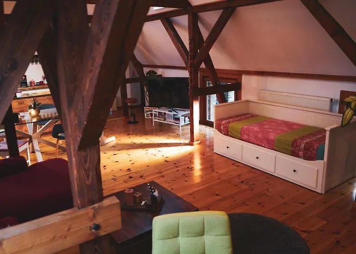 Historisches Retro Loft 70m2 Mit Garten & Seenaehe * Schwielowsee