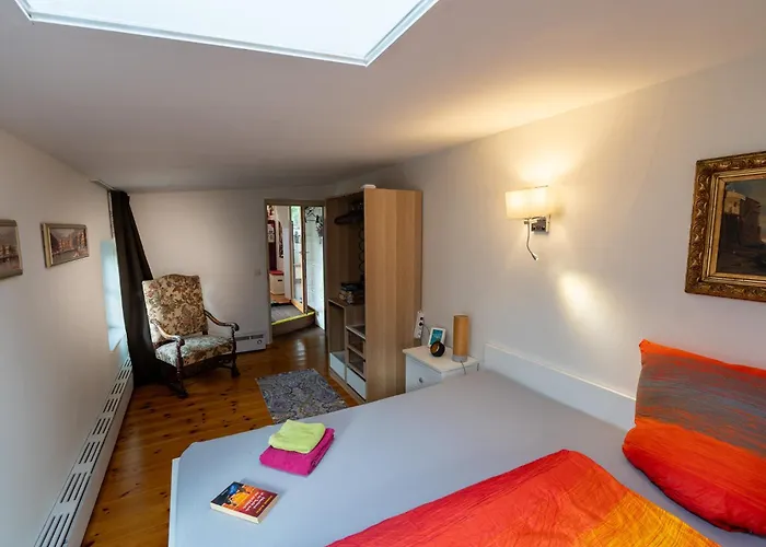 Historisches Retro Loft 70m2 Mit Garten & Seenaehe Daire *