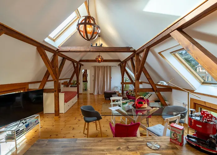 Historisches Retro Loft 70m2 Mit Garten & Seenaehe Daire *