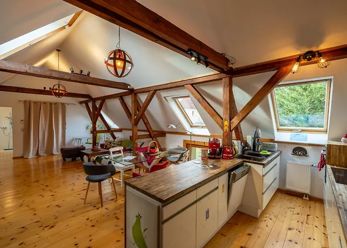 Daire Historisches Retro Loft 70m2 Mit Garten & Seenaehe Schwielowsee