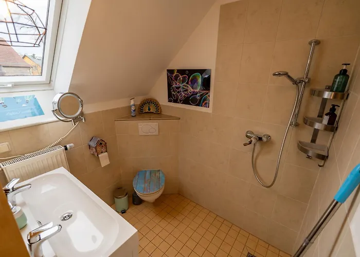 Historisches Retro Loft 70m2 Mit Garten & Seenaehe Daire