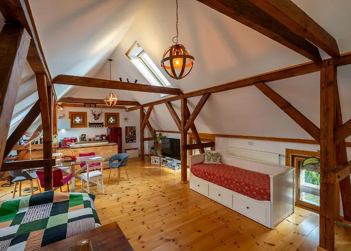 Daire Historisches Retro Loft 70m2 Mit Garten & Seenaehe Schwielowsee