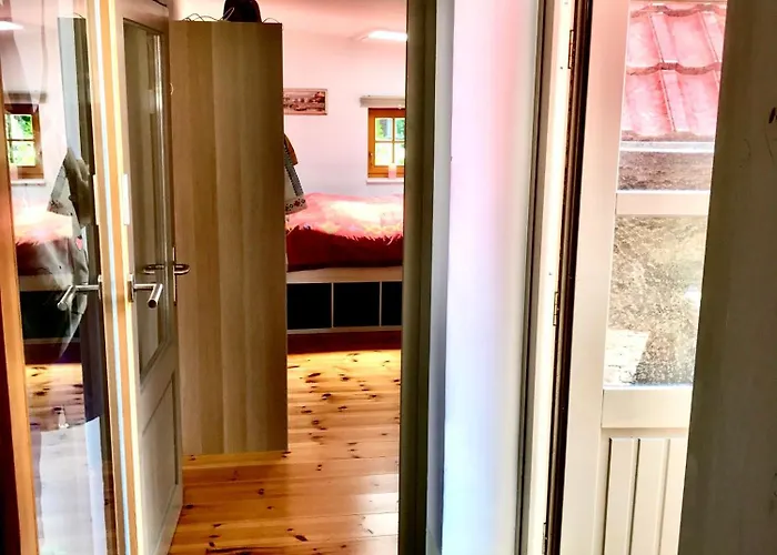 Daire Historisches Retro Loft 70m2 Mit Garten & Seenaehe Schwielowsee